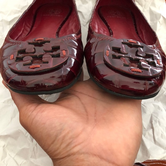 Tory Burch Reva Flats- Burgundy Patent Croc - Picture 3 of 8